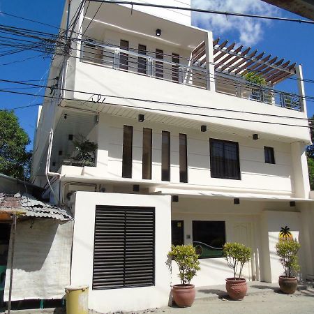 Blue Rock Resort Olongapo Eksteriør bilde